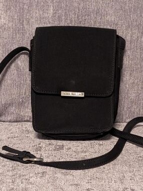 Vintage Nine West Organizer Crossbody 🖤